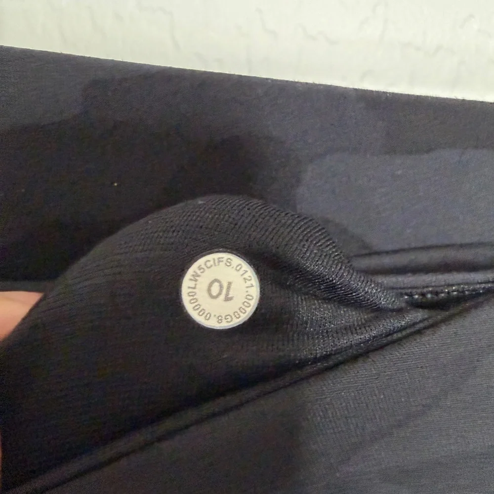 Lululemon Align High-Rise Pants-
Camouflage Joggers - Picture 4 of 4